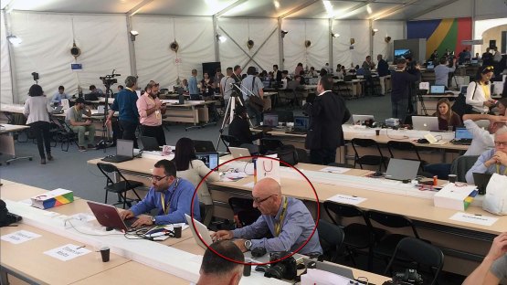 LINO ARRIGO AZZOPARDI, HARD AT WORK DOING THE NEWS PRESS PHOTOGRAPHY TURNAROUND'S POST-EDITING OF CAPTURED SHOTS, ALONGSIDE KURT SANSONE DURING THE CHOGM 2015 SUMMIT MEETING, AT THE FORT ST. ELMO PRESS CENTRE. THIS WAS TO BE LINO'S LAST MAJOR GIG.